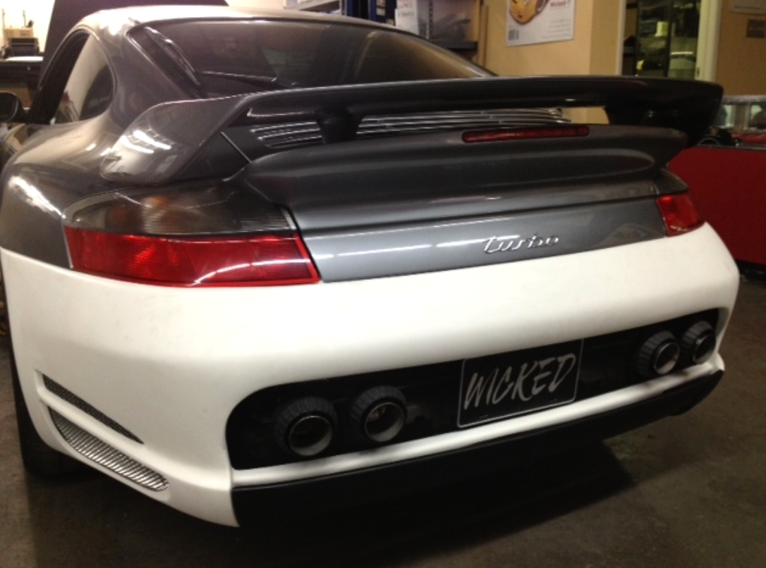 PORSCHE CARRERA GT INSPIRED GEMBALLA AVALANCHE STYLE REAR BUMPER