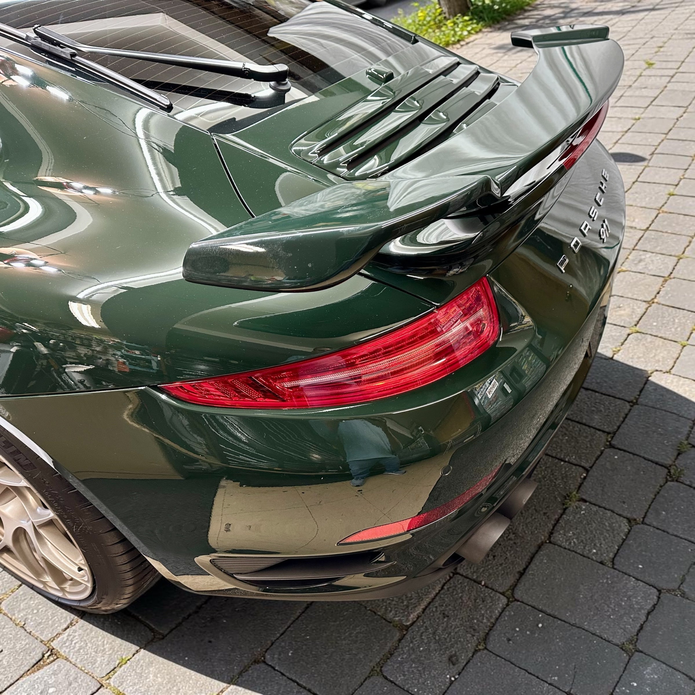 992 Turbo Aero Wing style, reconfigured to fit all 991 & 991.2 Turbo cars. Coupe & Cabriolet
